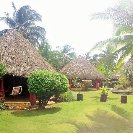 Paraiso Beach Hotel Brig Bay 외부 사진