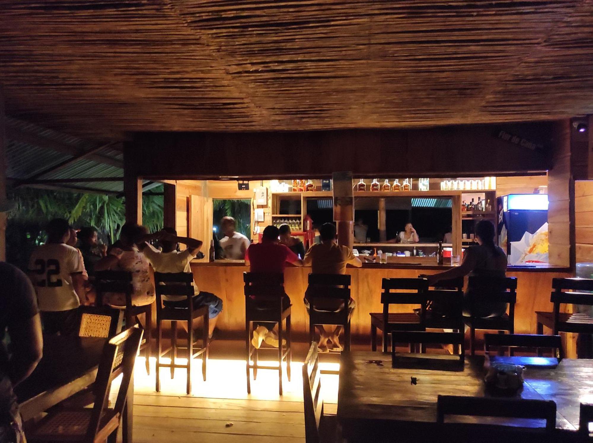 Paraiso Beach Hotel Brig Bay 외부 사진